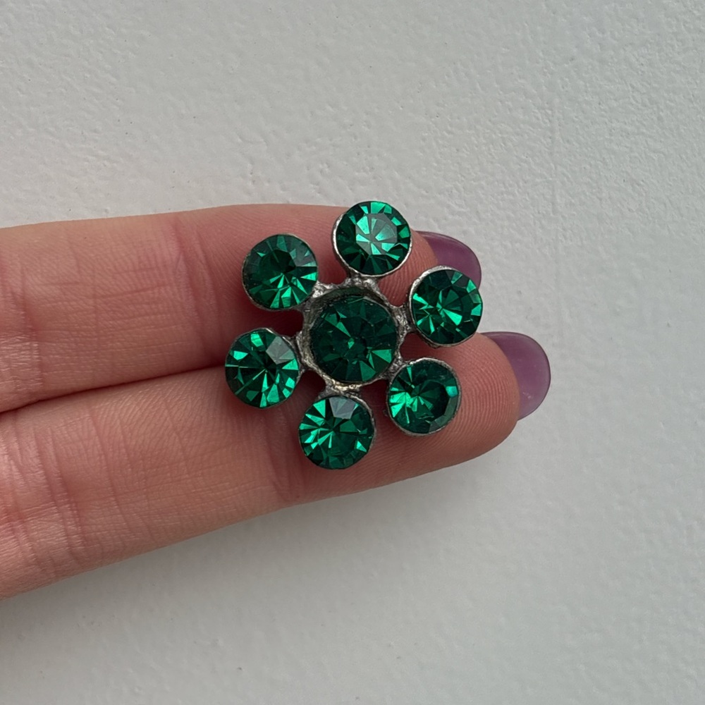 Vintage Silver Floral Brooch Pin with Emerald Rhinestones